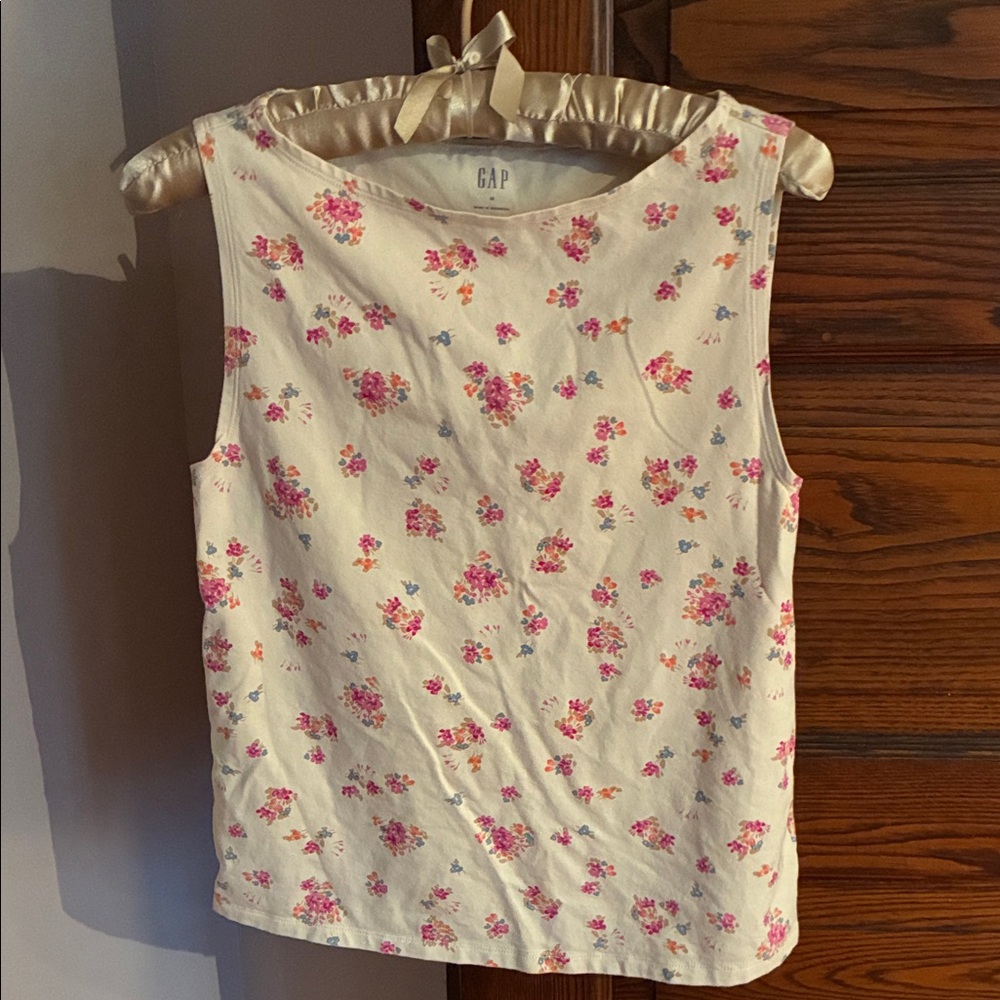 GAP Cream Floral Sleeveless Top with Pink and Blue Accents